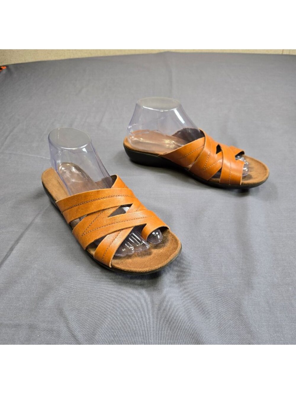 Croft & Barrow 9 M Sandals Brown Tan Open-Toe Leather Crisscross Straps